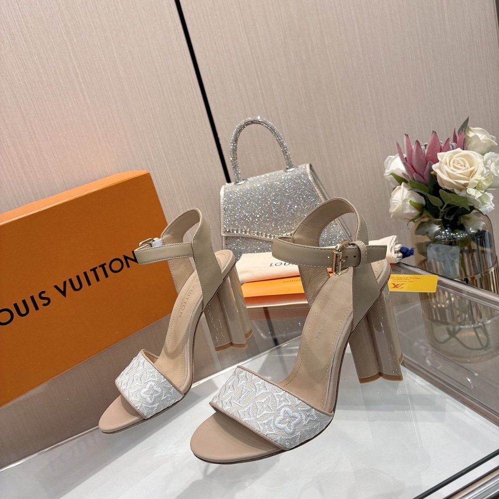 L0vis Vvtt0n Silhouette Sandal Beige 1Ahnsb