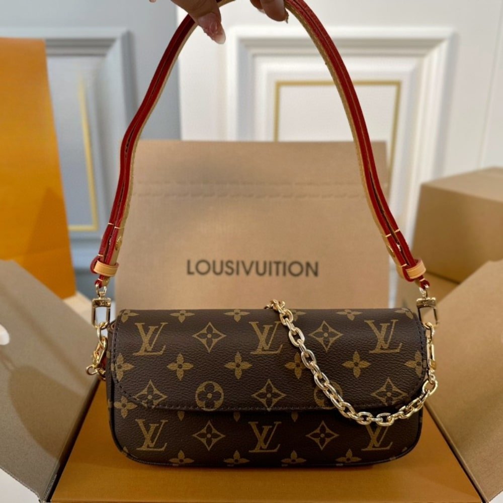 L0vis Vvtt0n Ivy Bag Brown 22Cm M81911