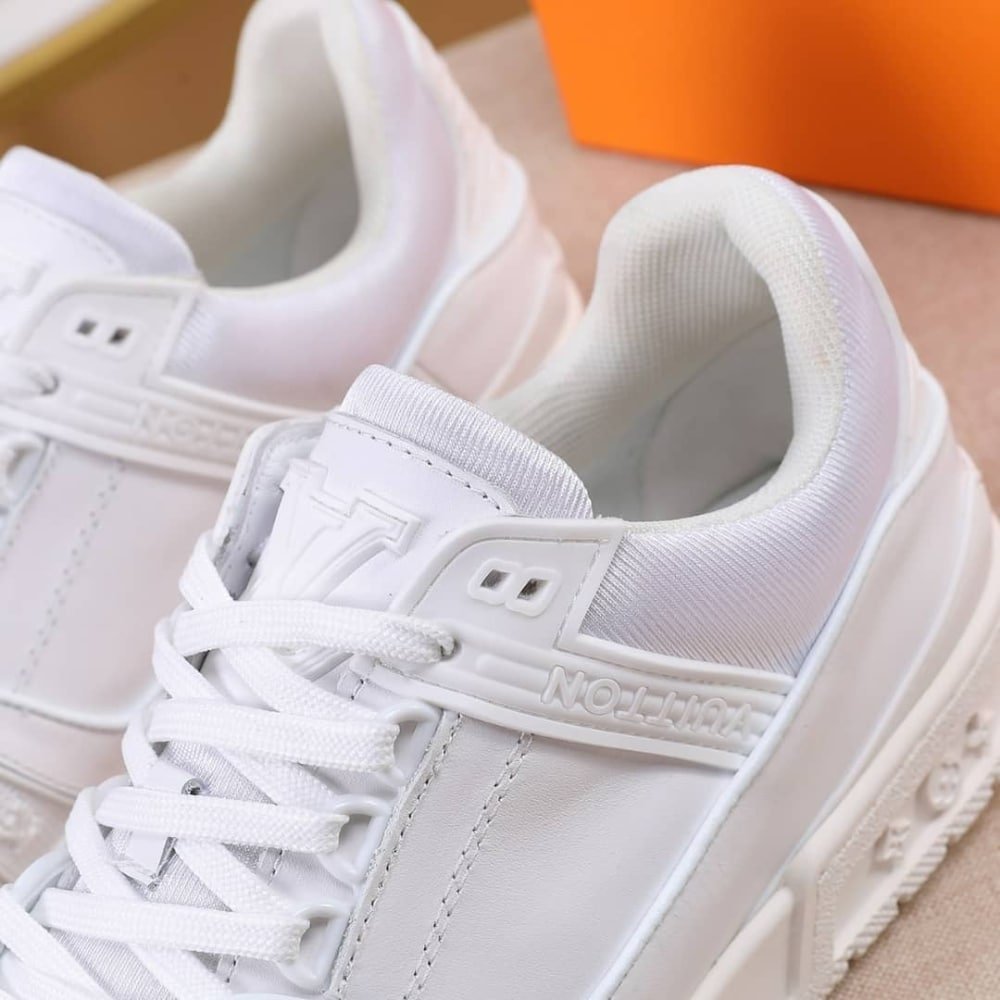 L0vis Vvtt0n Lv Trainer Sneaker White 1A9G50