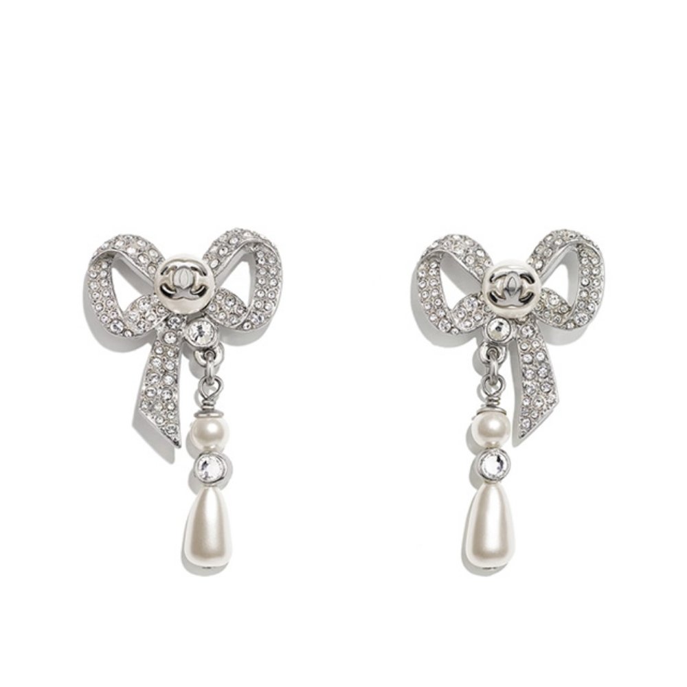 Ch**el Bow Silver Pearl Earrings Ab4300 B03544 N788652