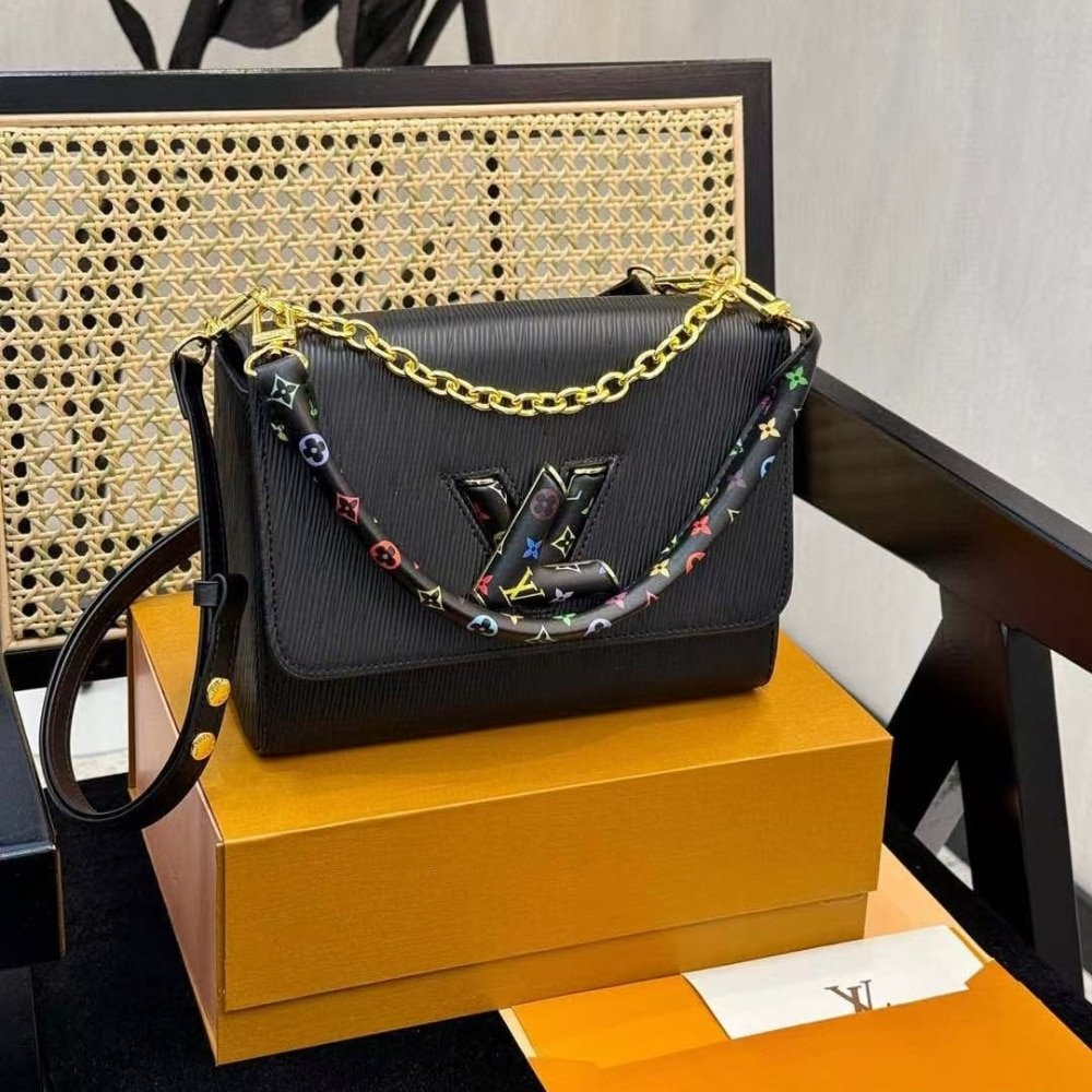 L0vis Vvtt0n X Takashi Murakami Lv Twist MM Slim Bag Black 23Cm M13243
