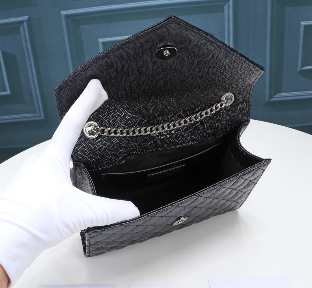 Sa1nt Lau*nt Envelope Small In Quilted Grain De Poudre Embossed Leather Black Silver 21Cm 600195Bow921000
