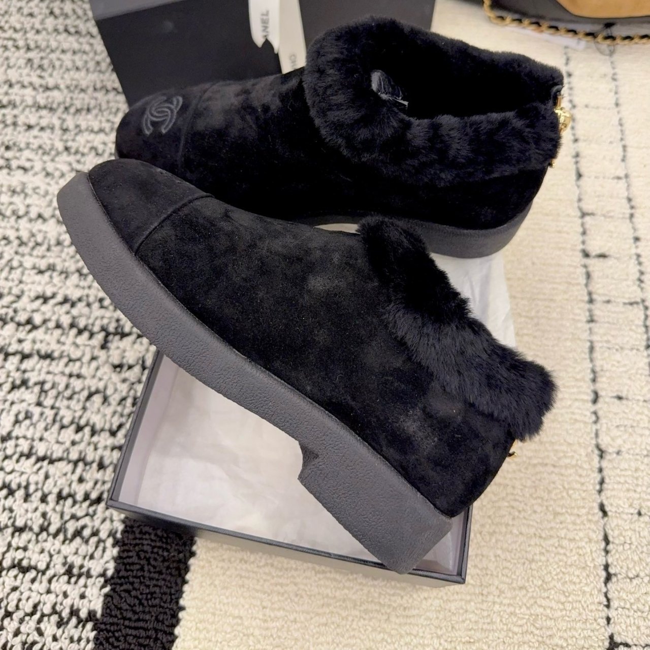 Ch**el Short Boots Shearling Black G45940 B17918 94305