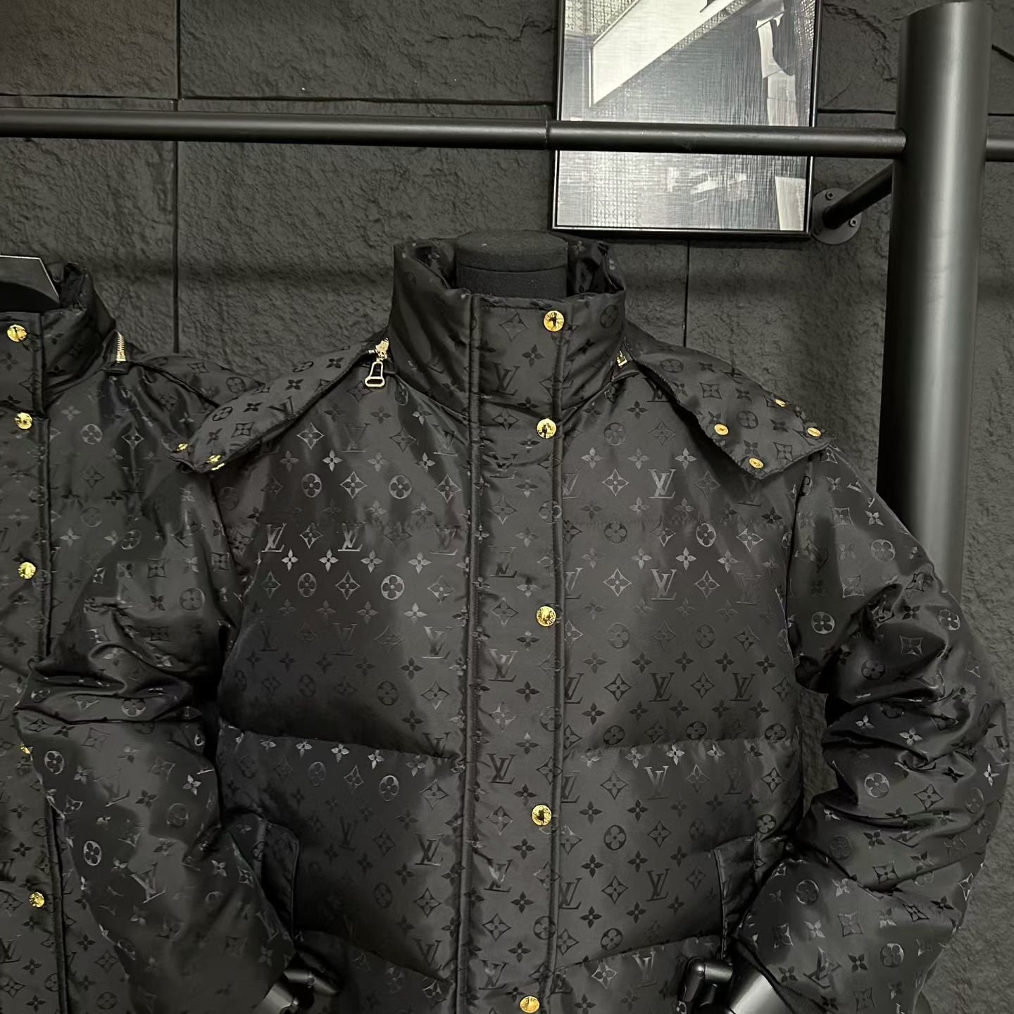 L0vis Vvtt0n Monogram Puffer Jacket Black 1Agaem