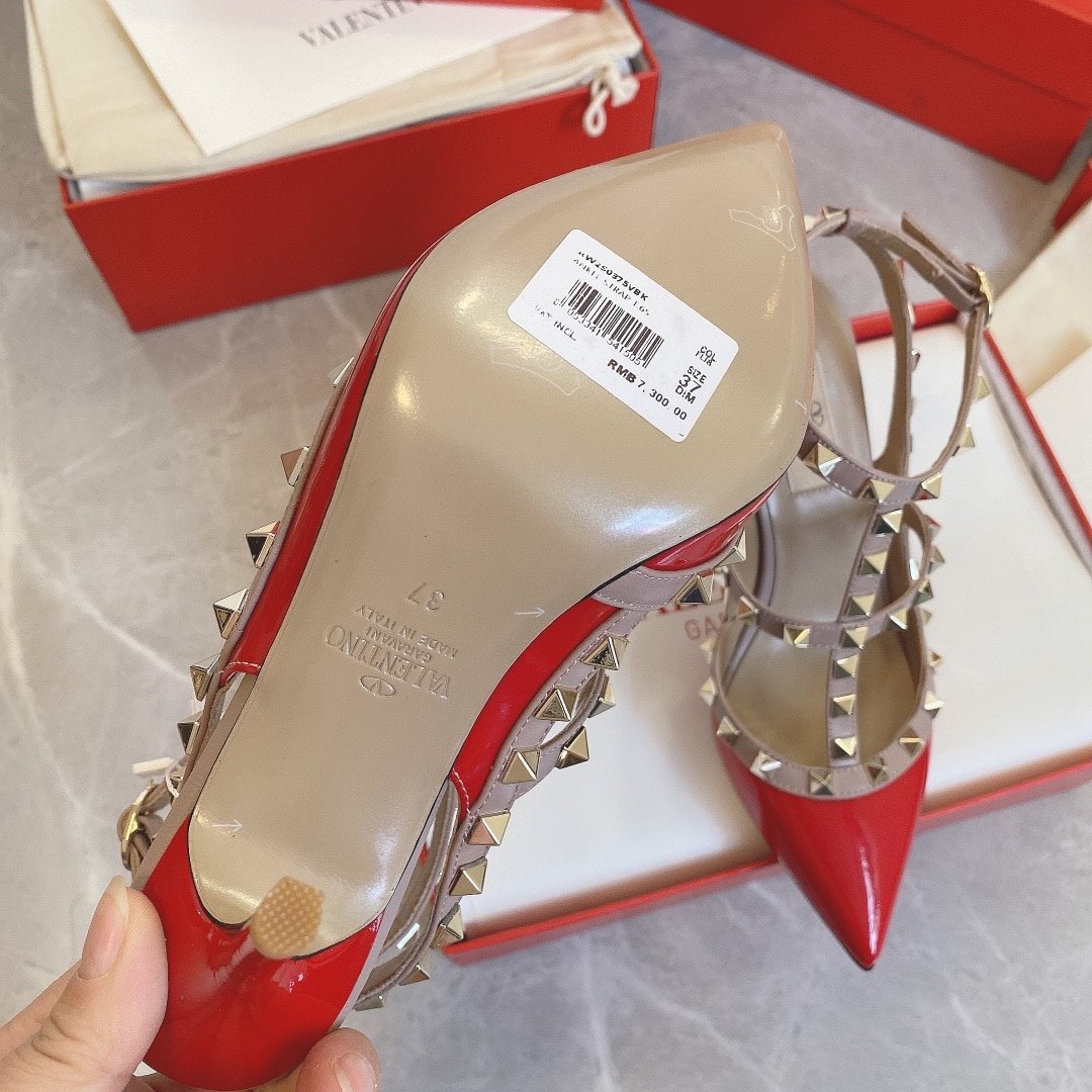 Va1e*ntin0 Patent Rockstud Caged Pump 100Mm Red