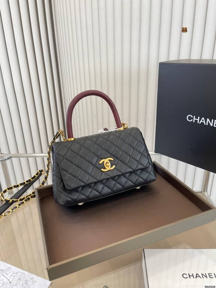 Ch**el Medium Coco Handle Bag Gold Hardware Black 23Cm