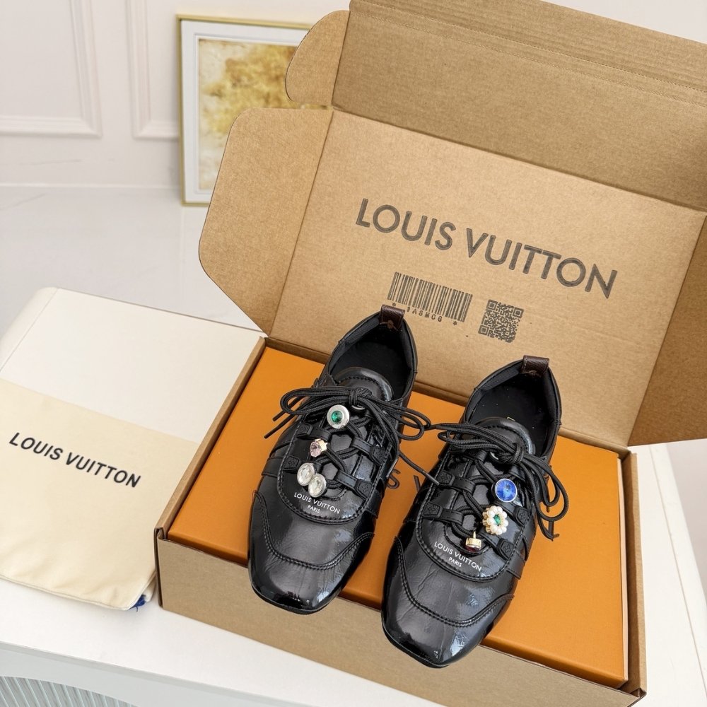 L0vis Vvtt0n Lv Sneakerina Black 1Aiver