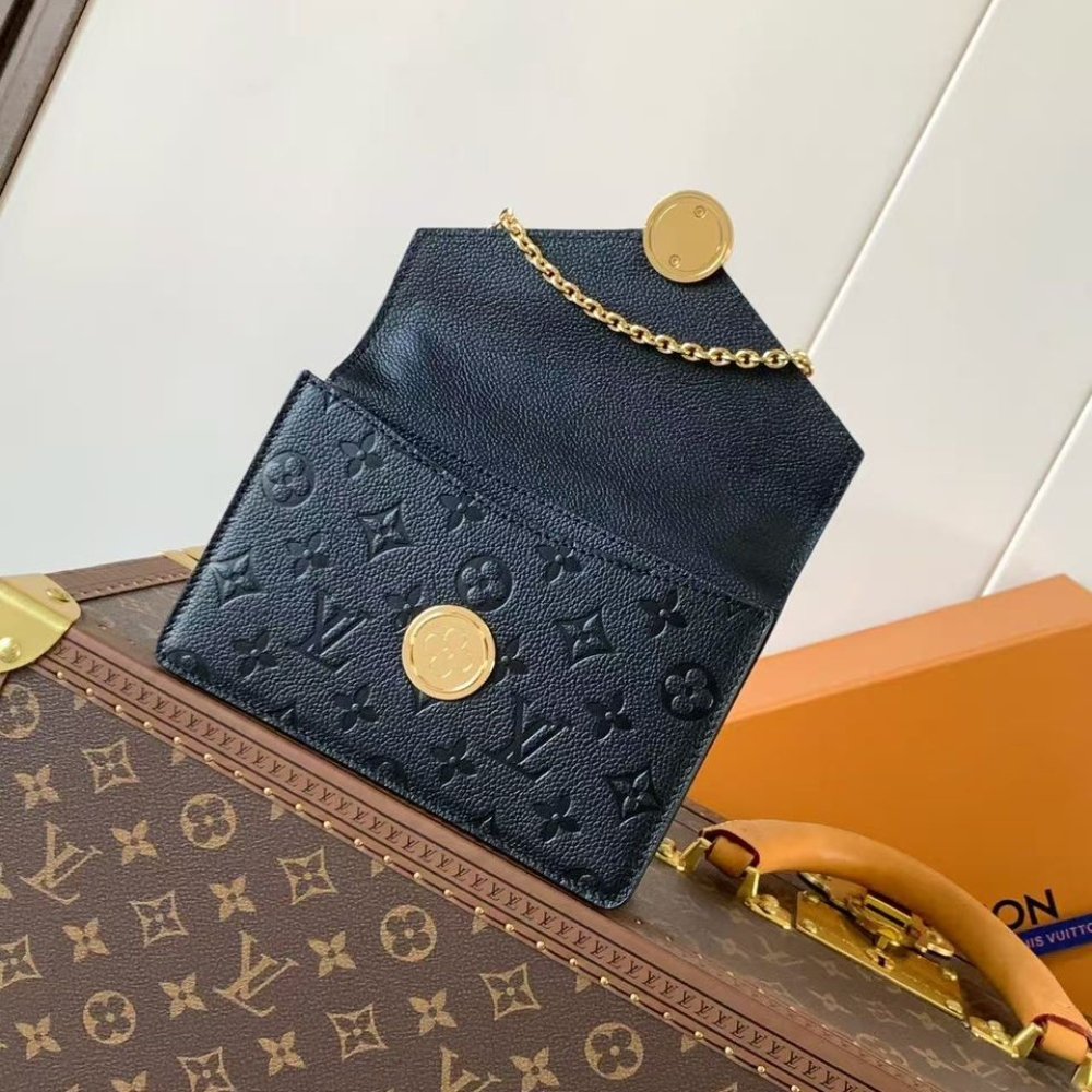 [S*per Vip 1:1] L0vis Vvtt0n Wallet On Chain Rosy Black 19Cm M13569