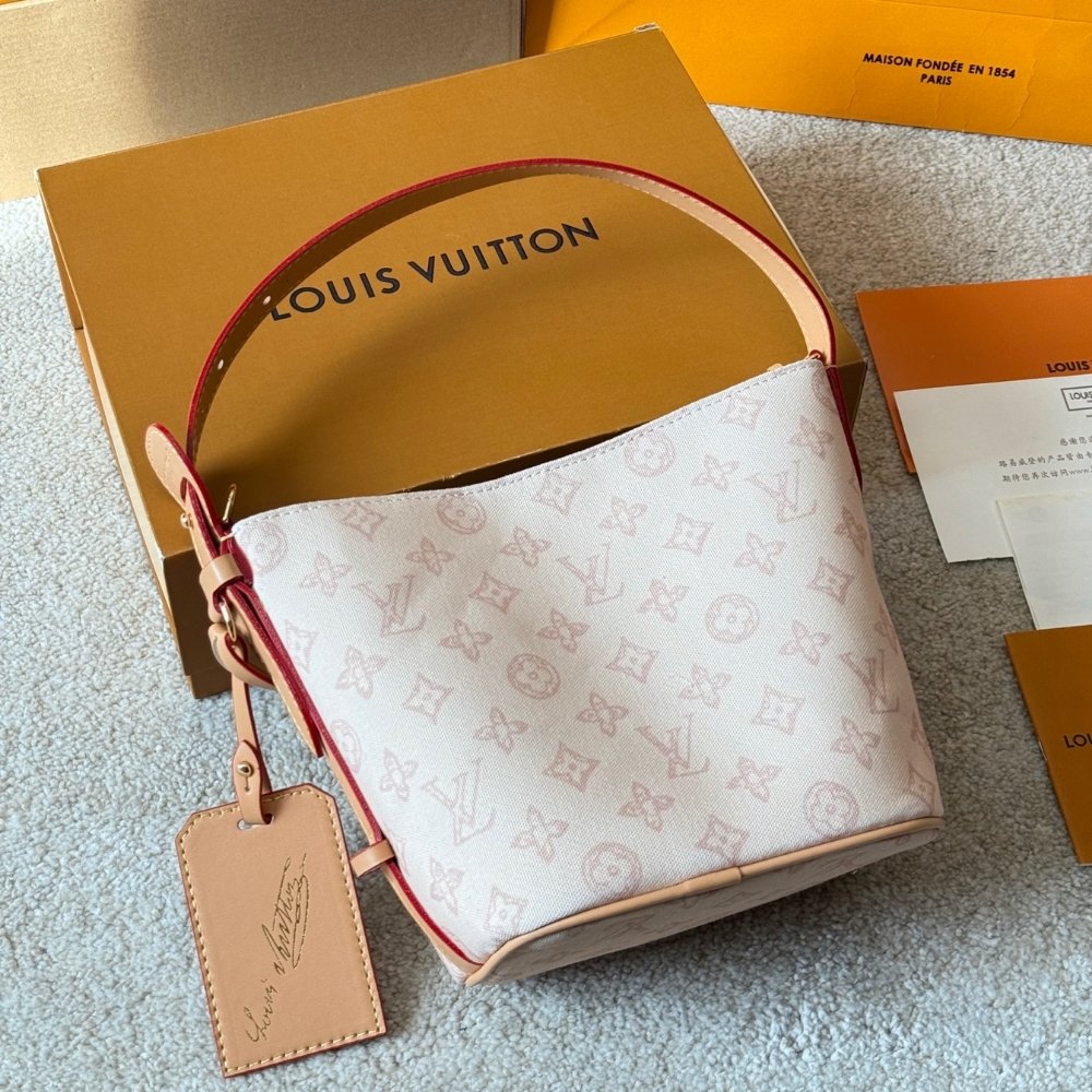 L0vis Vvtt0n All In BB Monogram Origine Lin 19Cm M28335