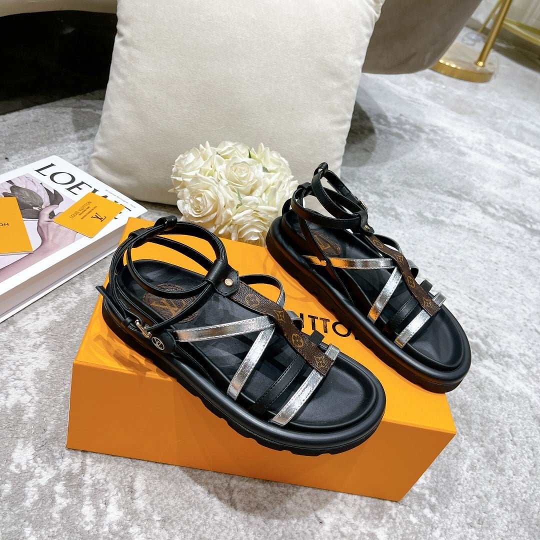 L0vis Vvtt0n Pool Pillow Comfort Sandals Black And Silver