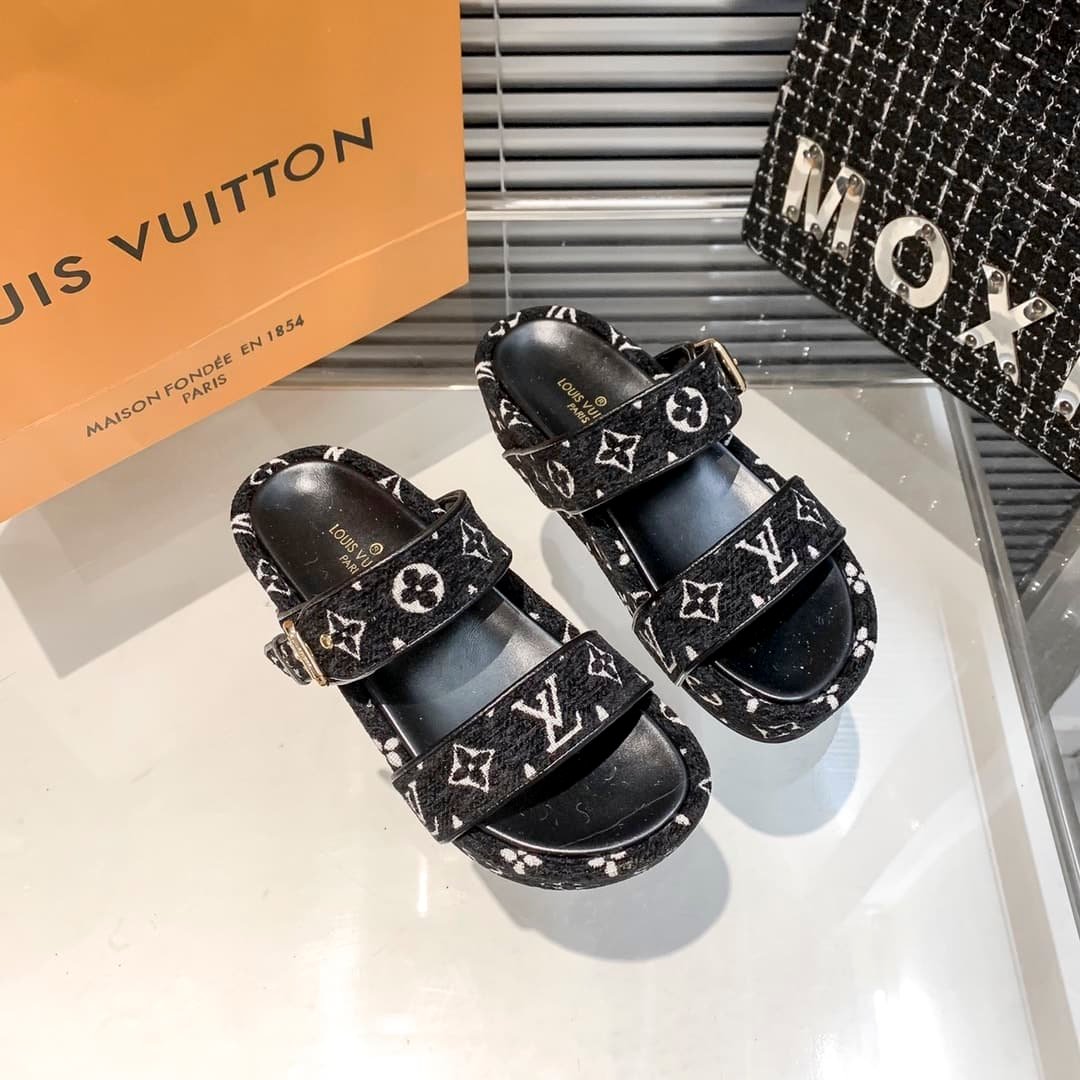 L0vis Vvtt0n Two Strap Sandal Black