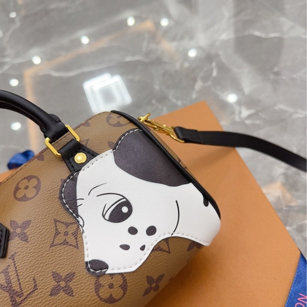 L0vis Vvtt0n Nano Speedy Monogram Reverse Coated Canvas 16Cm M83688