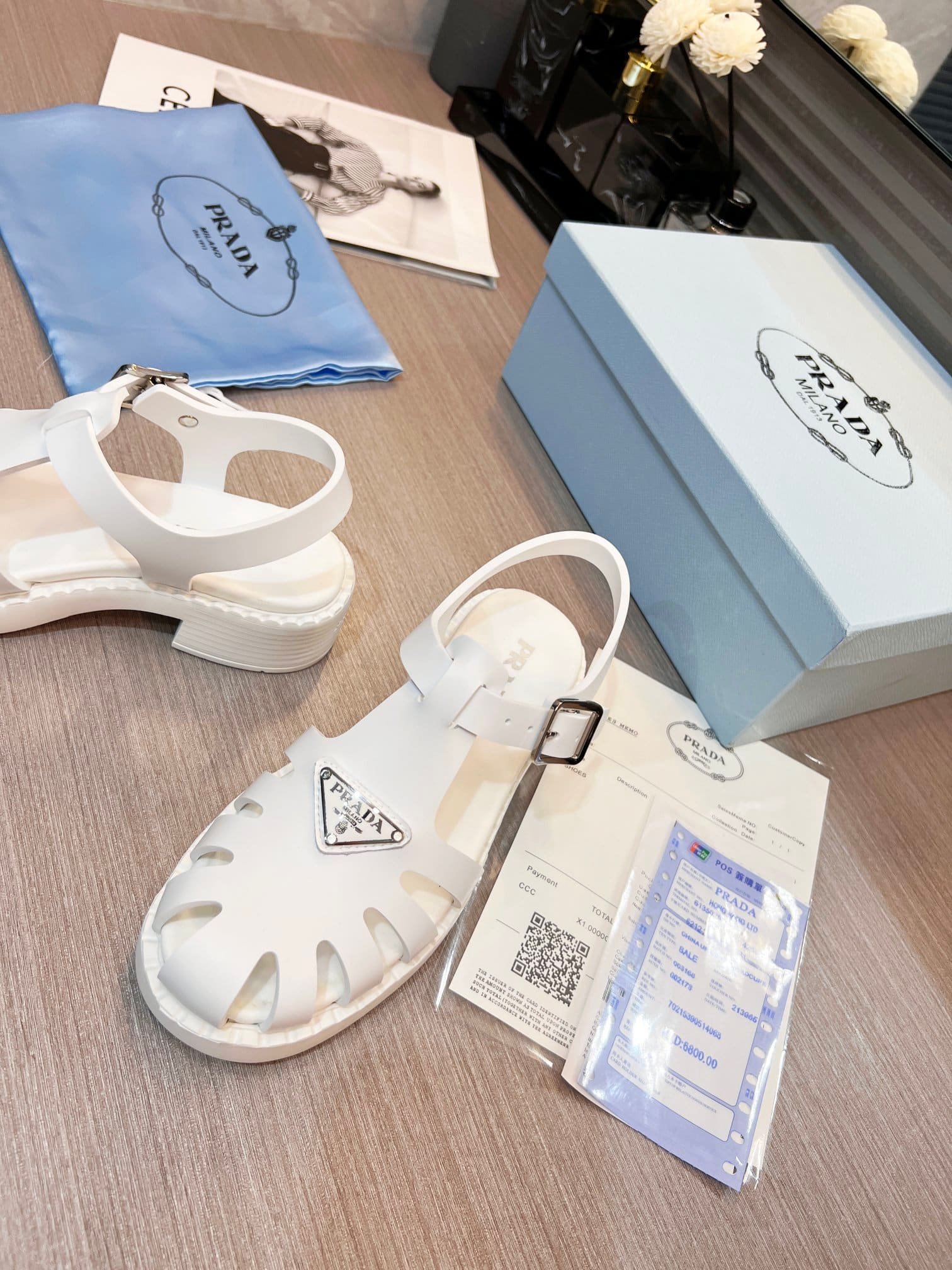 Pra*a Sporty Foam Rubber Sandals White 1X857M 3Lkk F0009 F 50