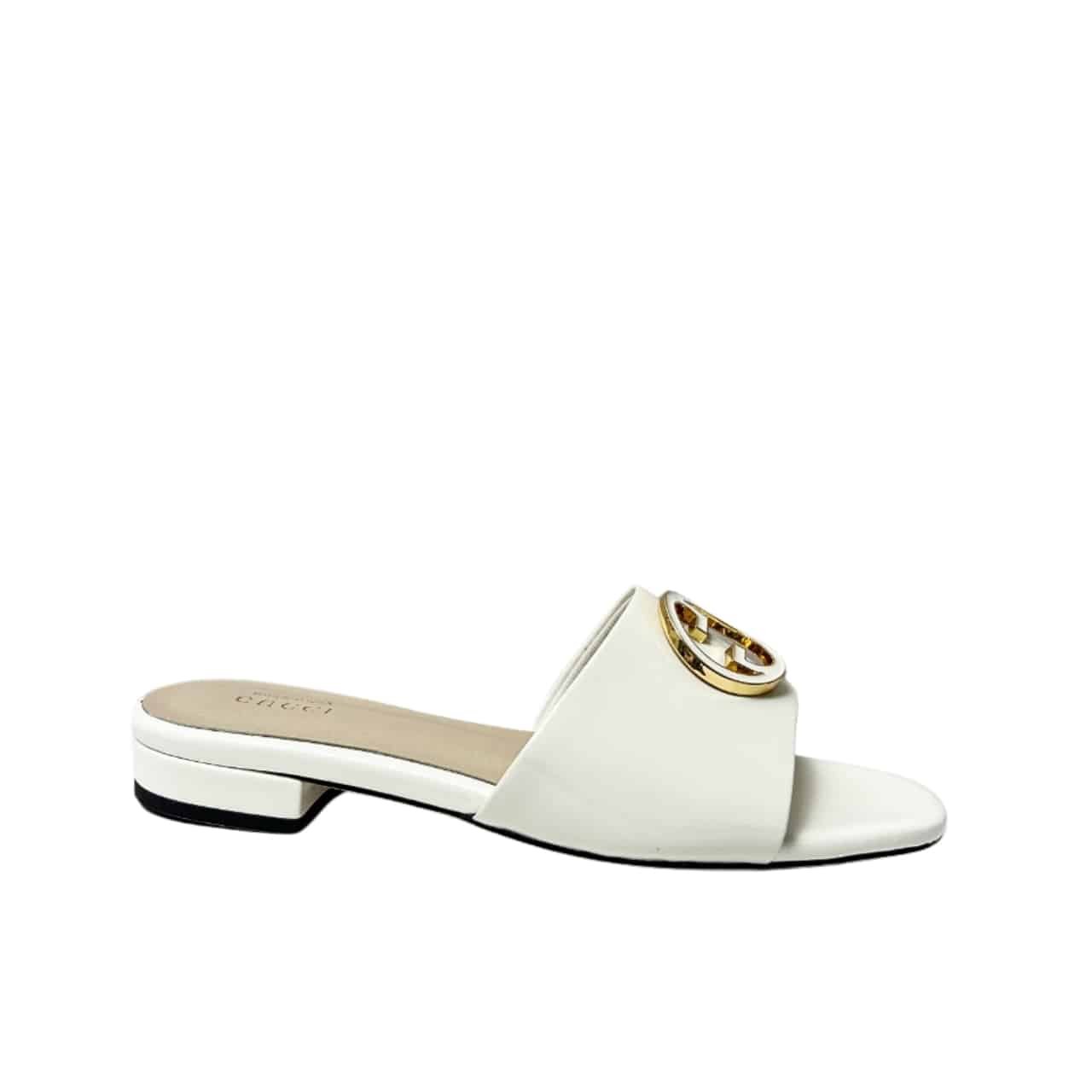 Gvc*1 Women Round Interlocking G Sandal In White