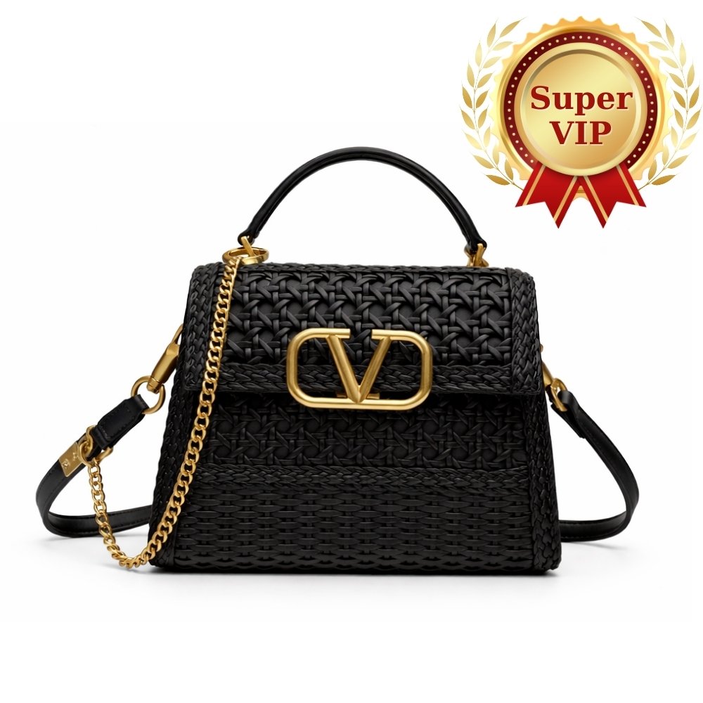 [S*per Vip 1:1] Va1e*ntin0 Garavani Small Vsling Wicker Handbag Black 22cm