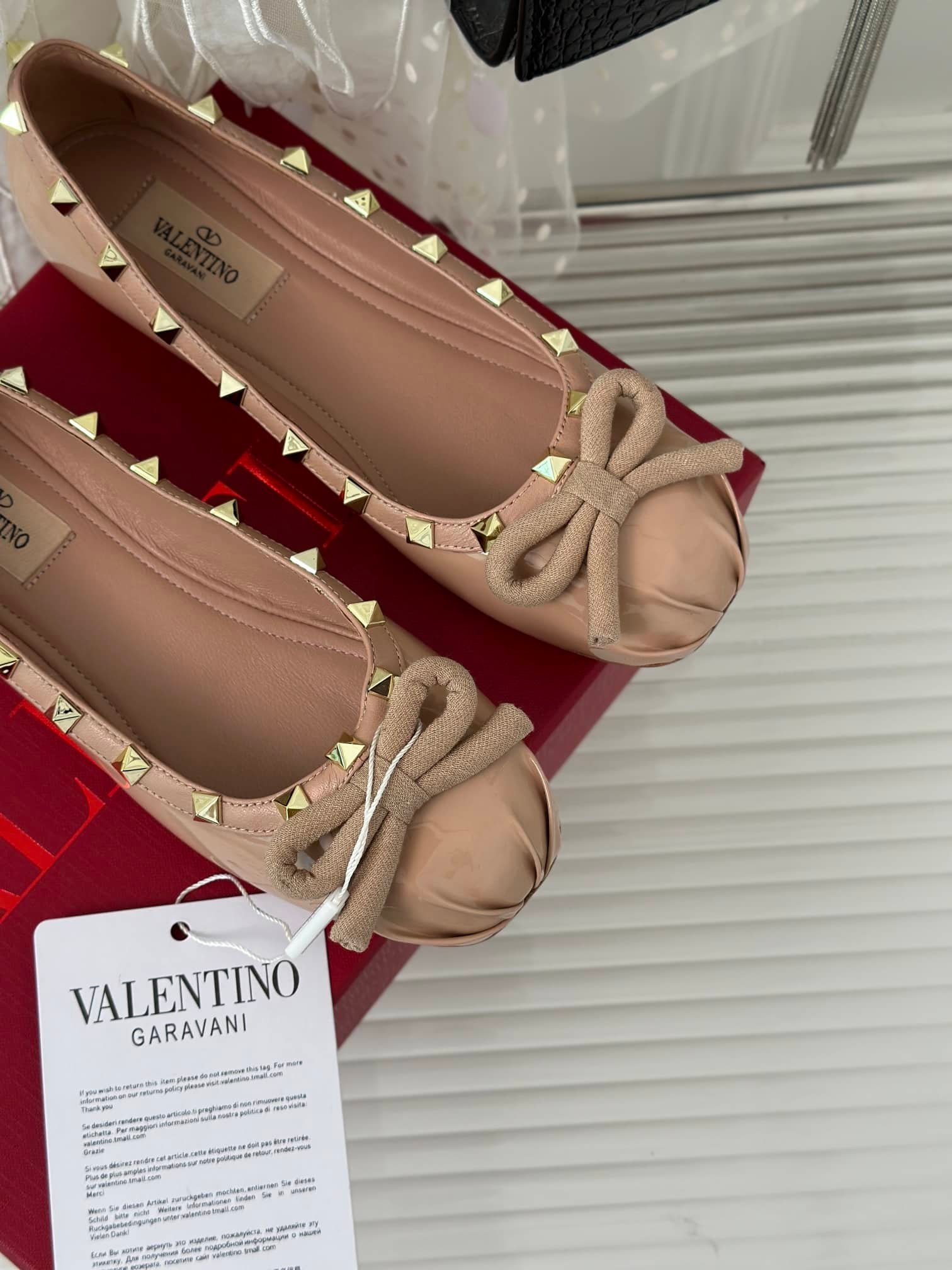 Va1e*ntin0 Garavani Rockstud Patent Leather Ballerina Rose Cannelle 3W2S0Hq5Vnw Gf9