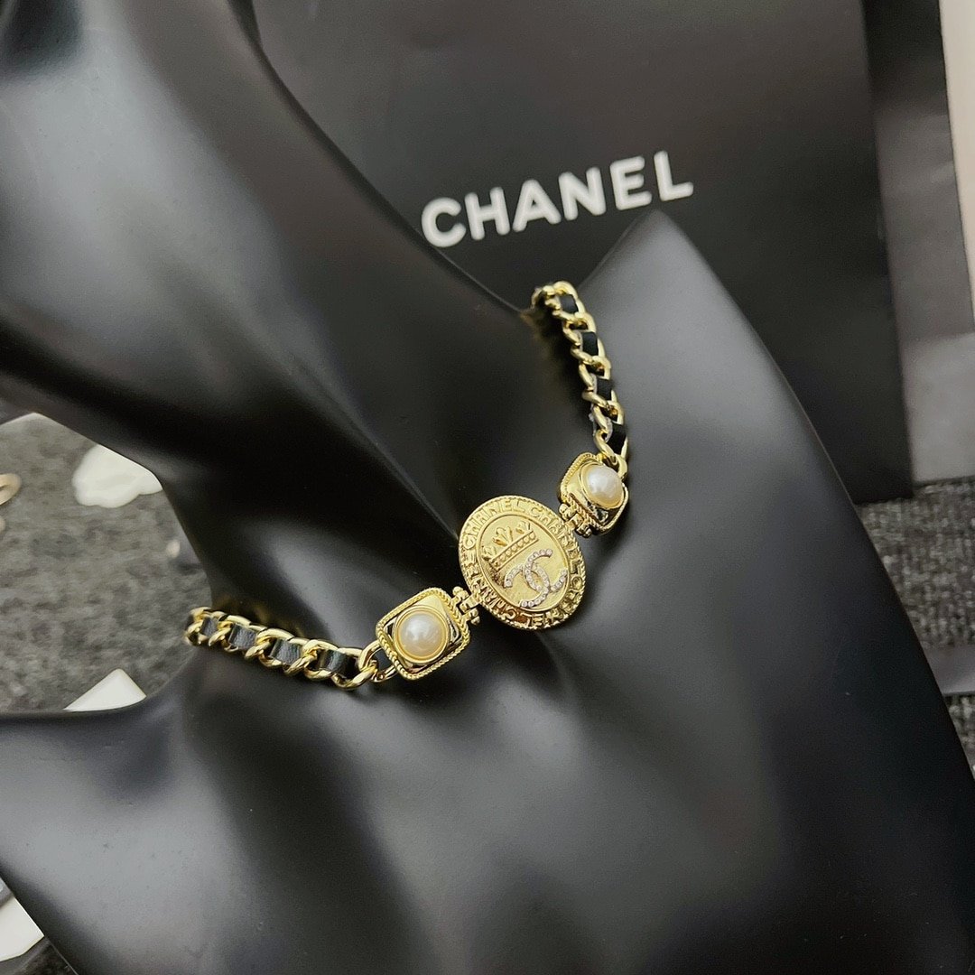Ch**el Necklace